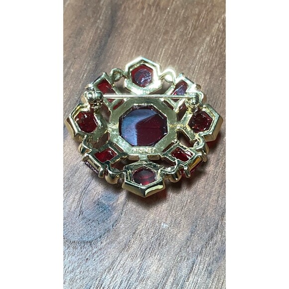 Monet Red Gem Statement Brooch Gold Tone Vintage Style Costume Jewelry Pin - Picture 9 of 9